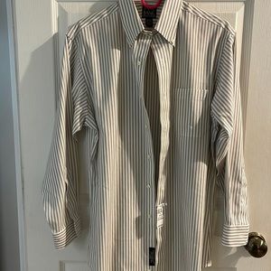 Jos. A bank dress shirt 15 1/5 neck, 32 sleeves